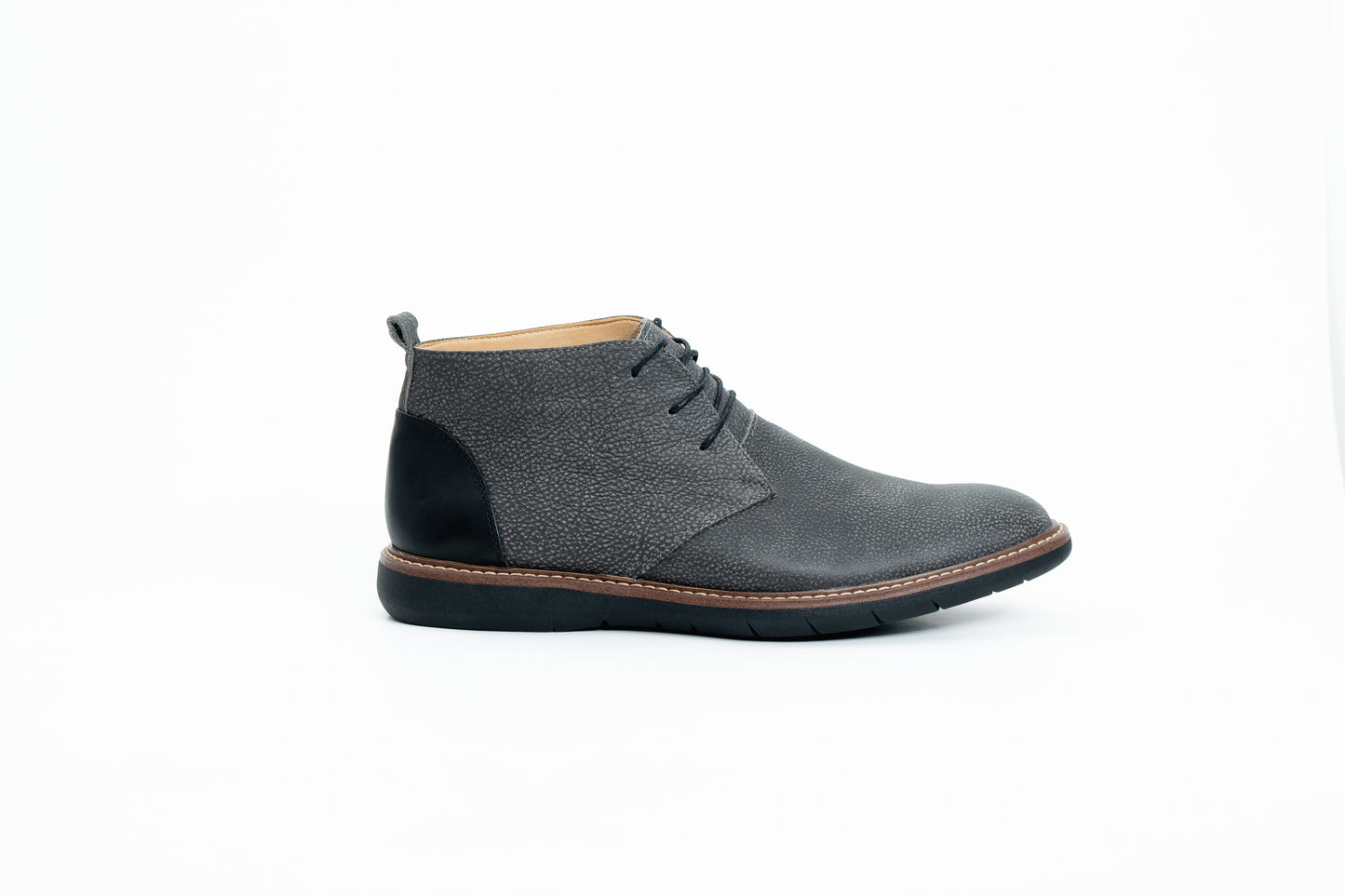 Botín Chukka - Gris Grabado